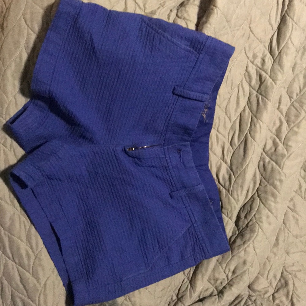 Navy Blue size 8 lilly Pulitzer Callahan shorts